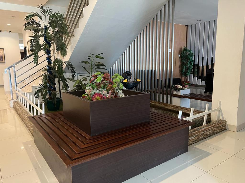Ayla City Hotel Sorong Extérieur photo