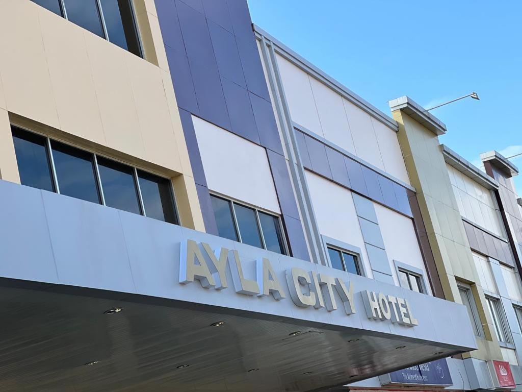 Ayla City Hotel Sorong Extérieur photo