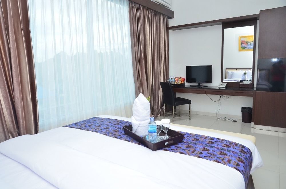 Ayla City Hotel Sorong Extérieur photo